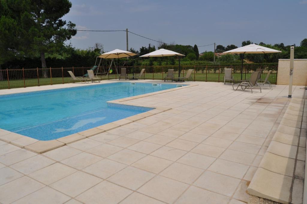 Hotel Les Mimosas Lunel  Exterior foto