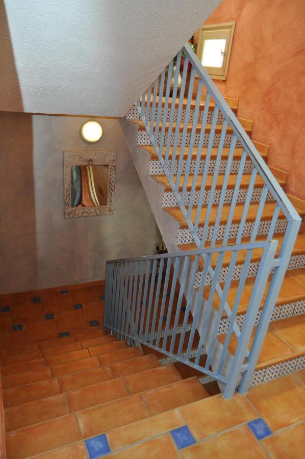 Hotel Les Mimosas Lunel  Exterior foto